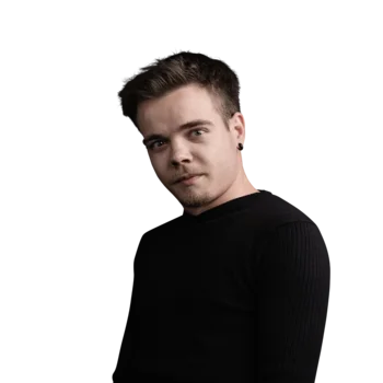 Porträt eines jungen Mannes mit schwarzem Pullover und kurzen Haaren